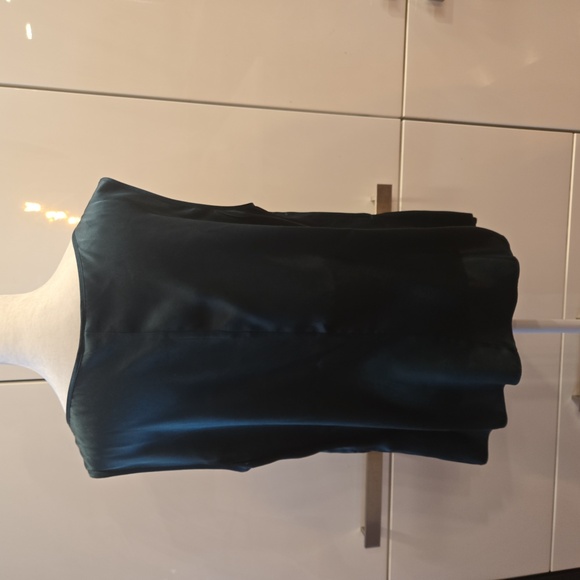 Talbots 100% Silk Draped Tiered Sleeveless Blouse Emerald Green Womens Size 12 - Picture 4 of 11